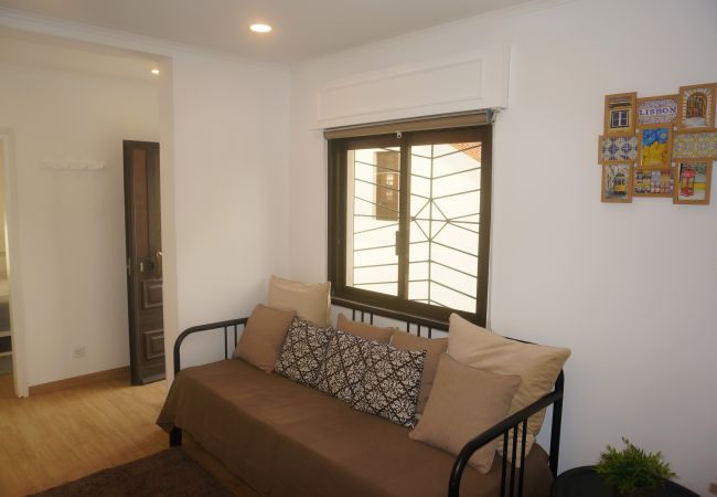 Apartment in Lisbon - ORIENTE DNA STUDIOS N2 Apartment in Lisbon - ORIENTE DNA STUDIOS N2