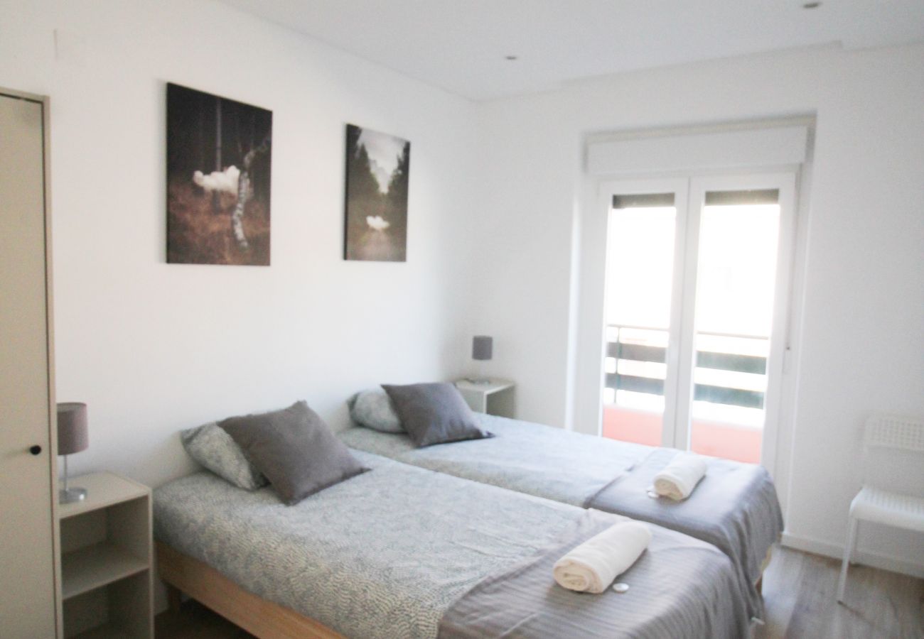 Apartamento en Moscavide - ORIENTE DNA STUDIOS X 3DTO