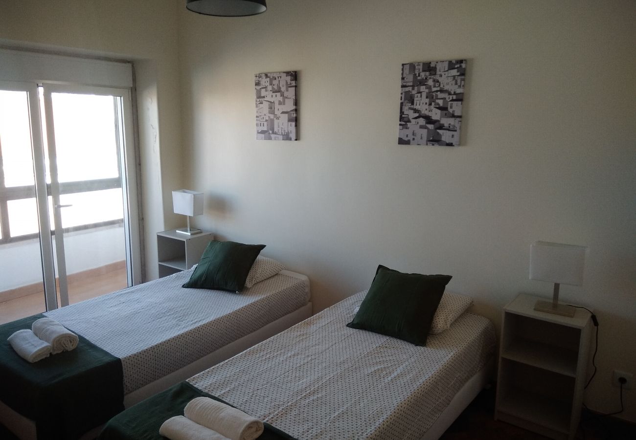 Appartement à Moscavide - ORIENTE DNA STUDIOS V 2 ESQ